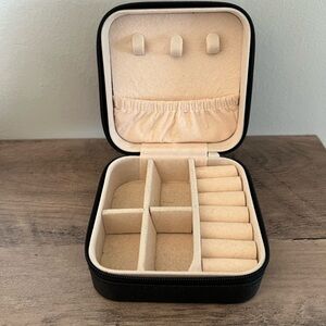 Compact Travel Jewelry Organizer - Black Exterior, Cream Interior